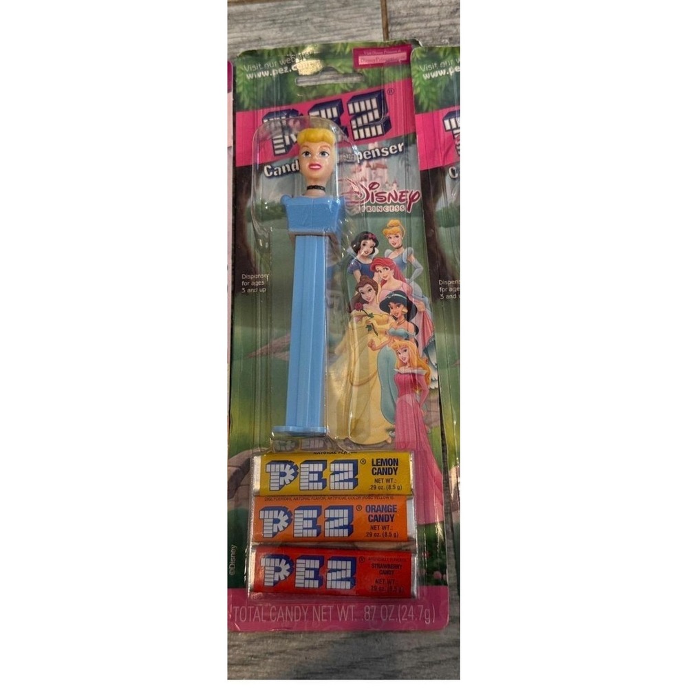 PEZ Candy Dispenser Walt Disney world Princess Cinderella WDW USA NWT